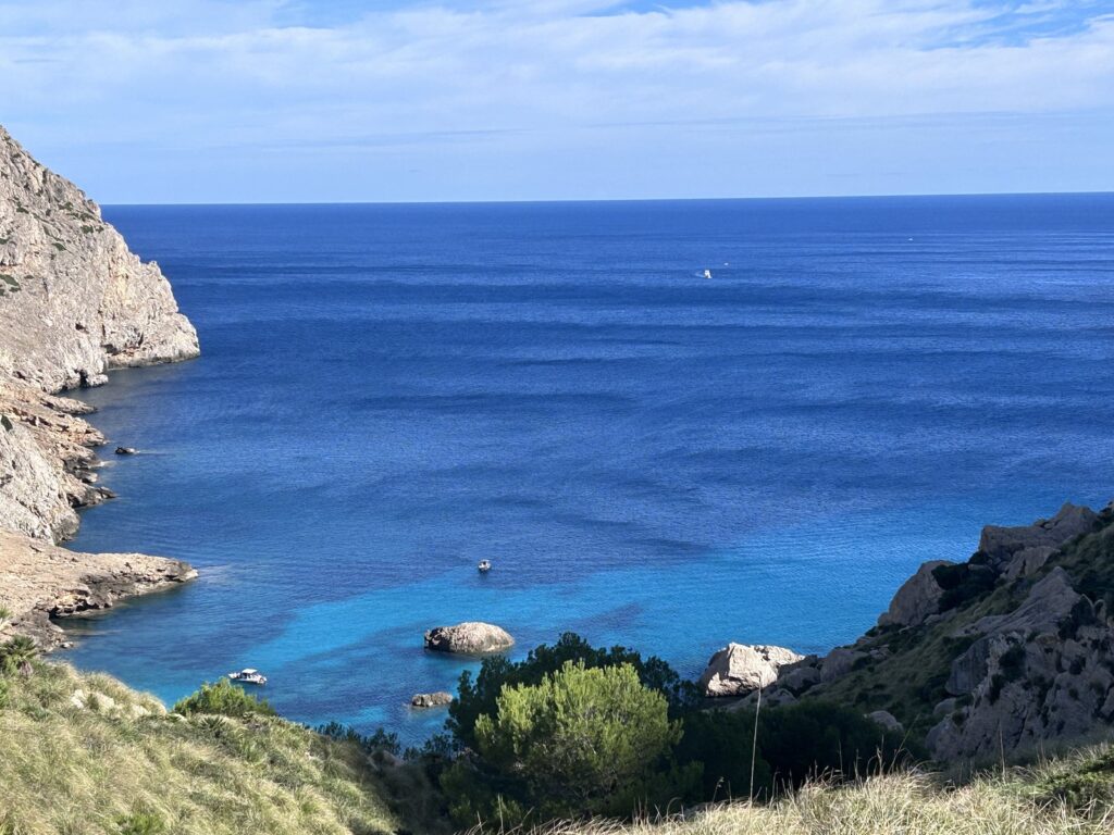 Turquoise Mediterranean cove on the Spain retreat